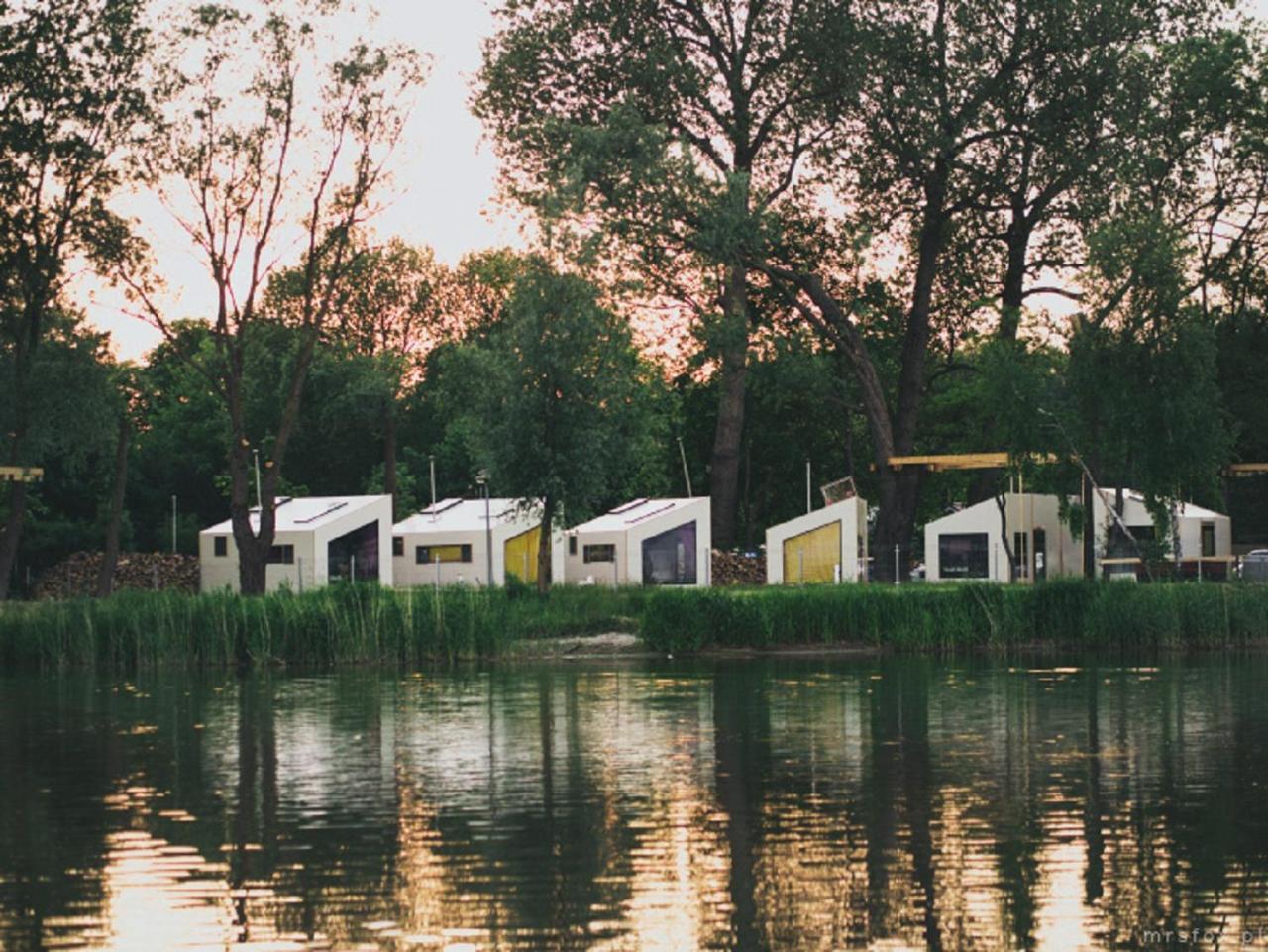 Herbals - Tree&Lake Houses With Bath, Sauna, Bikes, Motorboat Mielno  Εξωτερικό φωτογραφία